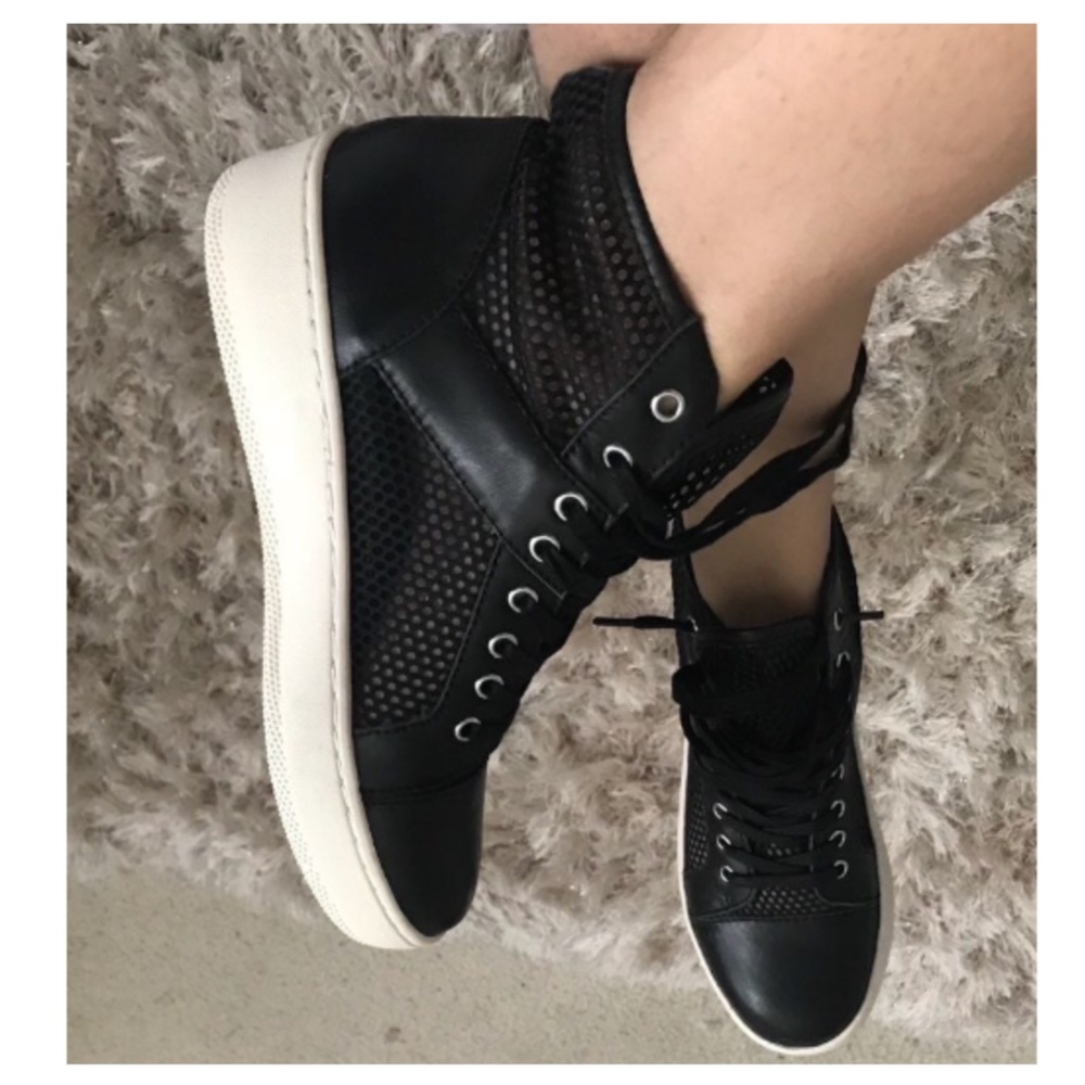 Jslides Boots size 7.5